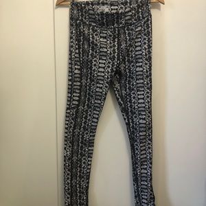 Under Armour compression tights